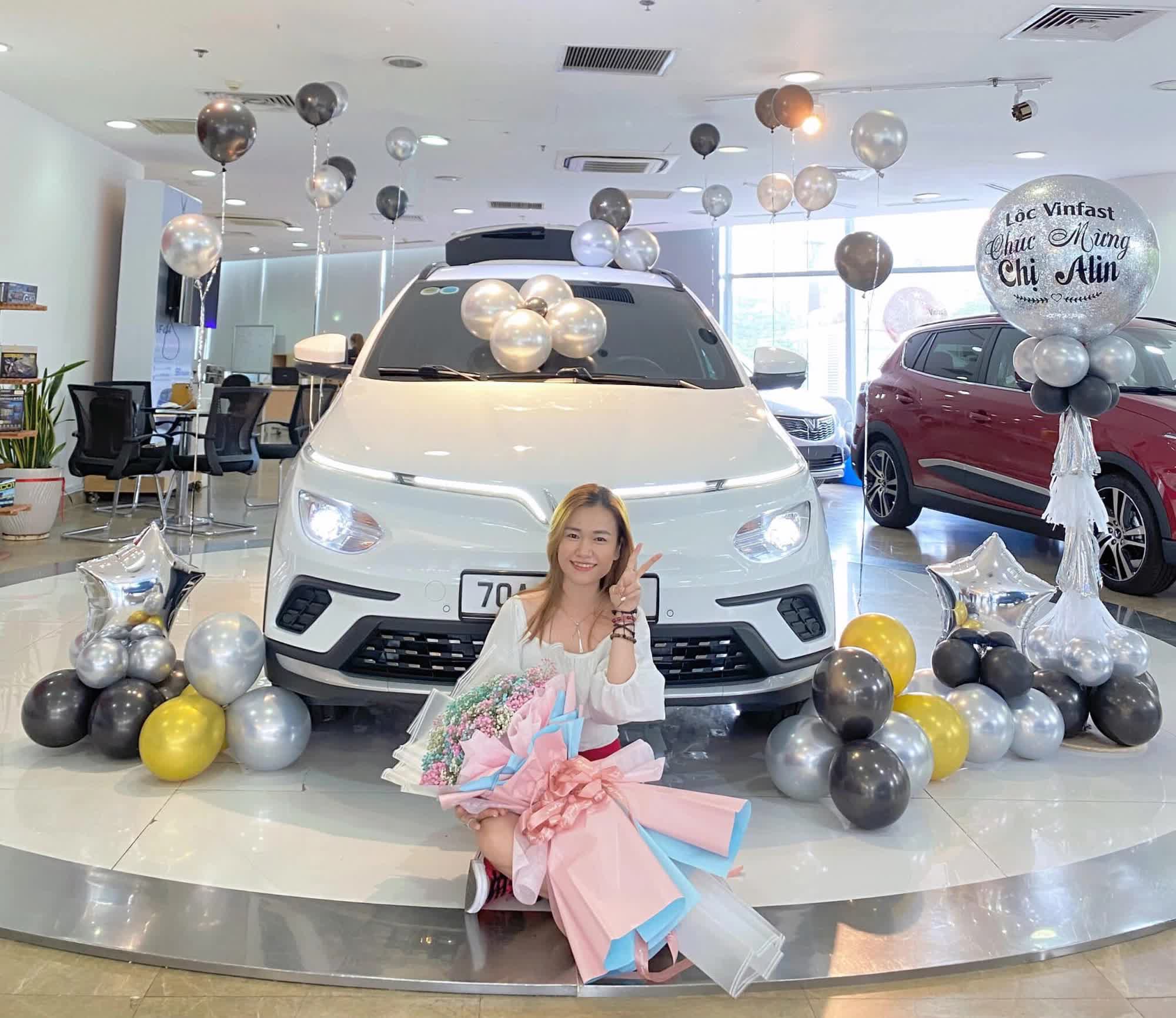 Trải nghiệm từ Kia đến Mercedes nhưng chỉ VinFast VF e34 mới khiến tôi không say, dùng xe quen thì dễ như dùng điện thoại - Ảnh 3. Trải nghiệm từ Kia đến Mercedes nhưng chỉ VinFast VF e34 mới khiến tôi không say, dùng xe quen thì dễ như dùng điện thoại - Ảnh 3.