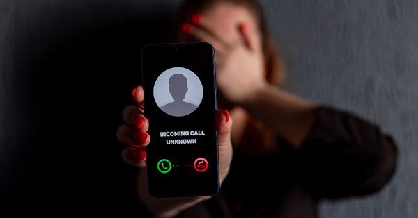 Nghe điện thoại từ số lạ mà thấy câu hỏi này, tuyệt đối đừng trả lời là "Có": Đó là 1 cuộc gọi lừa đảo! - Ảnh 1. Nghe điện thoại từ số lạ mà thấy câu hỏi này, tuyệt đối đừng trả lời là "Có": Đó là 1 cuộc gọi lừa đảo! - Ảnh 1.