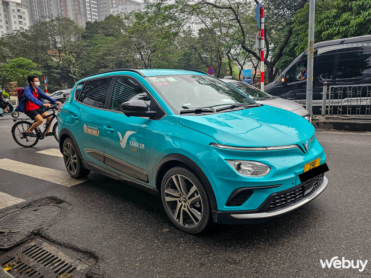 Trải nghiệm đặt xe taxi Xanh SM vào ngày đầu hoạt động đầy mưa gió - Ảnh 9. Trải nghiệm đặt xe taxi Xanh SM vào ngày đầu hoạt động đầy mưa gió - Ảnh 9.