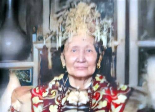 Ảnh hiếm ghi lại chân dung thành viên gia đình của Từ Hy Thái hậu, bất ngờ nhất là nhan sắc hai cô cháu gái - Ảnh 2. Ảnh hiếm ghi lại chân dung thành viên gia đình của Từ Hy Thái hậu, bất ngờ nhất là nhan sắc hai cô cháu gái - Ảnh 2.