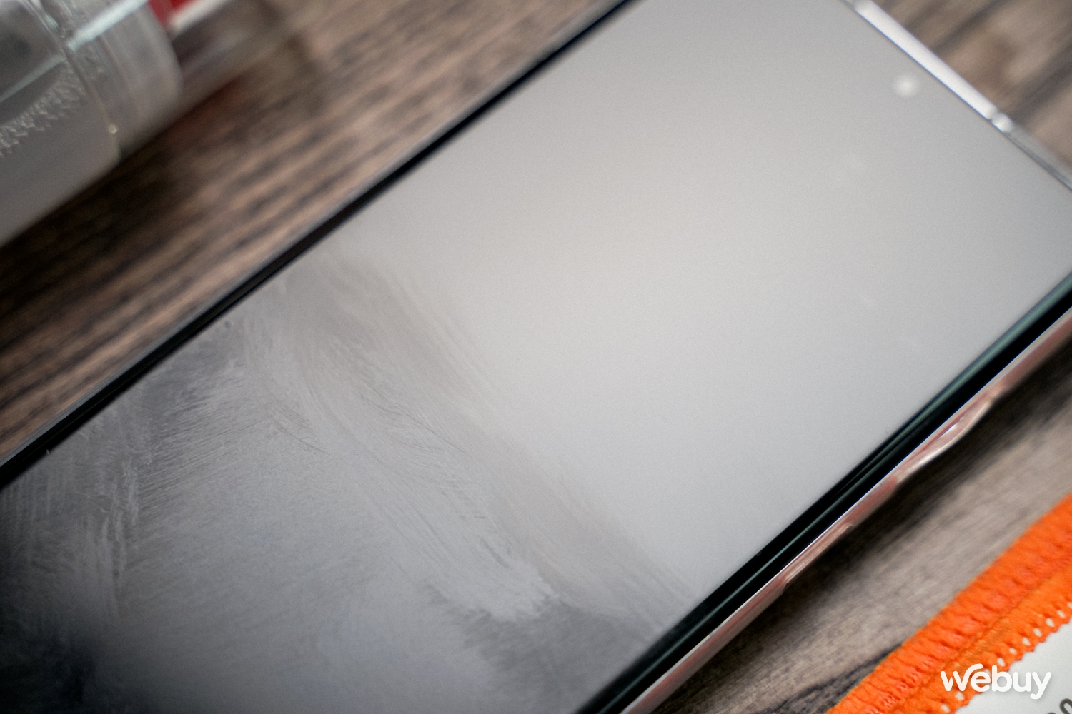 Chai nước lau kính này có gì mà được Apple Store tin dùng, giá gấp 20 lần loại thường? - Ảnh 9. Chai nước lau kính này có gì mà được Apple Store tin dùng, giá gấp 20 lần loại thường? - Ảnh 9.