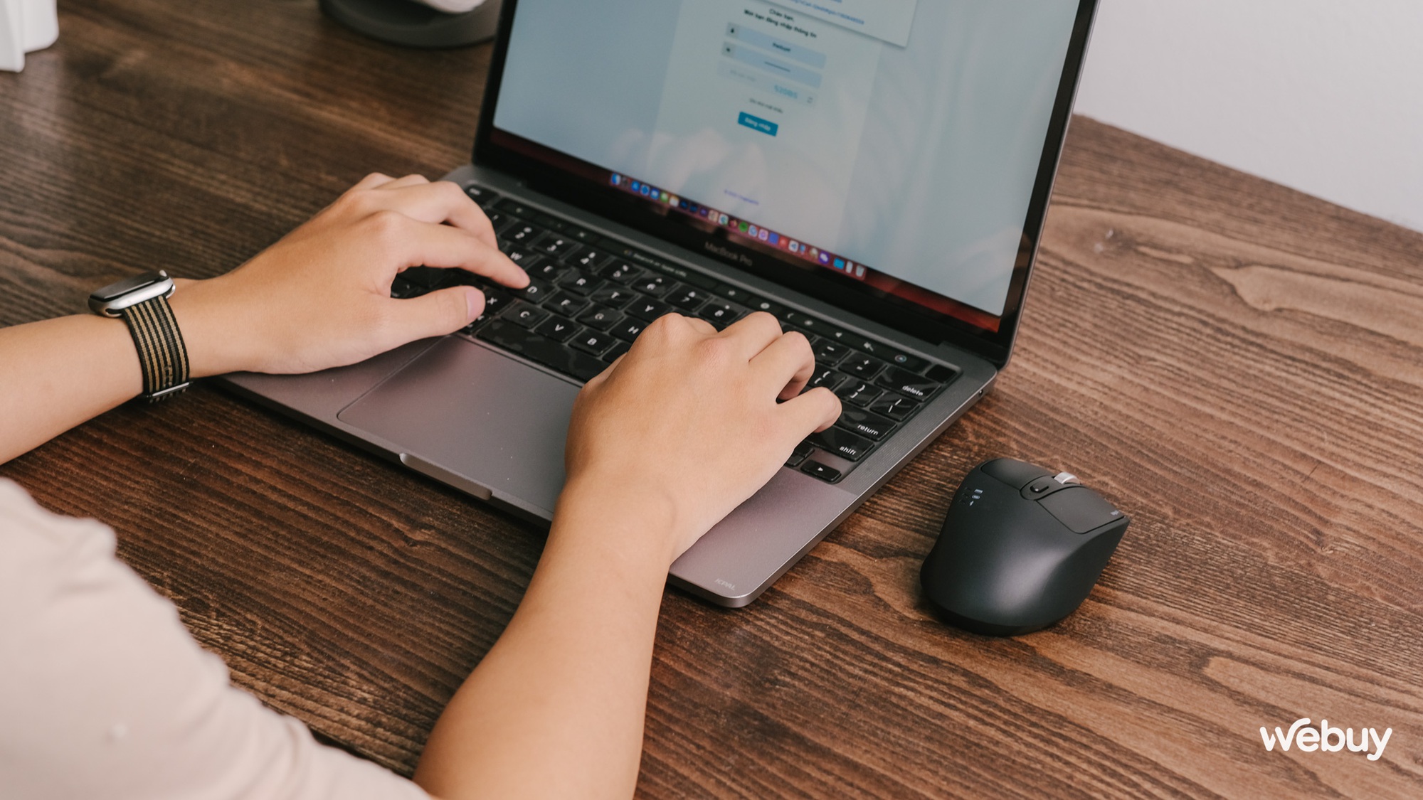 Dùng thử chuột không dây thương hiệu Việt: Thiết kế công thái học, 3 chế độ kết nối, pin 300 giờ mà giá chỉ 590.000 đồng - Ảnh 14. Dùng thử chuột không dây thương hiệu Việt: Thiết kế công thái học, 3 chế độ kết nối, pin 300 giờ mà giá chỉ 590.000 đồng - Ảnh 14.