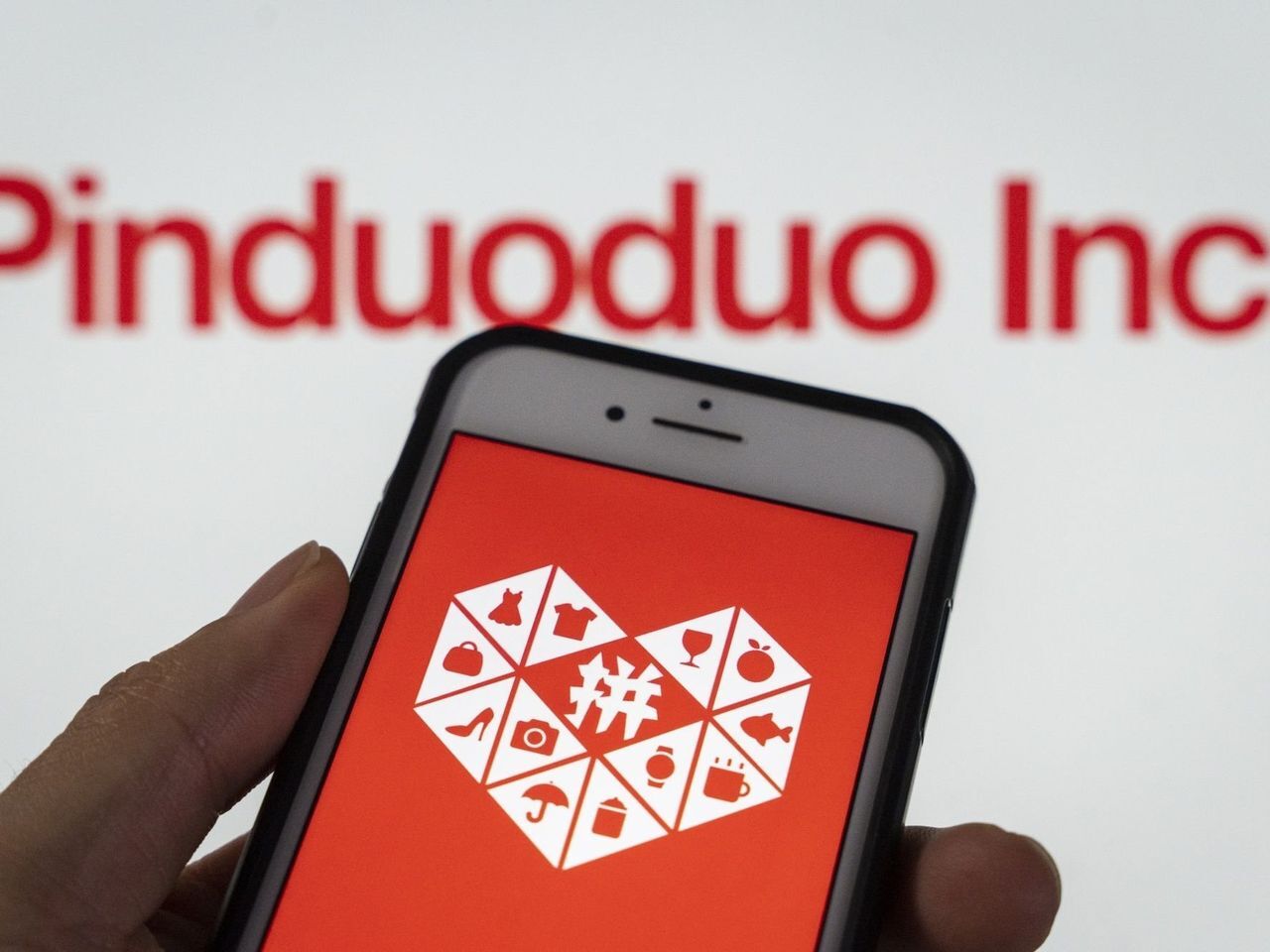 Điều tra độc quyền từ CNN: 'Tôi chưa từng thấy thứ gì như thế này' - Một công nghệ nguy hiểm từ Trung Quốc đang đe dọa hàng triệu người! - Ảnh 4. Điều tra độc quyền từ CNN: 'Tôi chưa từng thấy thứ gì như thế này' - Một công nghệ nguy hiểm từ Trung Quốc đang đe dọa hàng triệu người! - Ảnh 4.