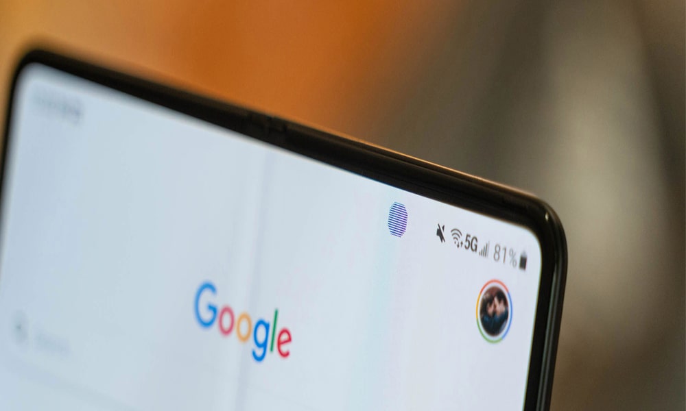 Apple có thể đang nung nấu để cho ra lò iPhone sở hữu "nốt ruồi" đầu tiên? - Ảnh 1. Apple có thể đang nung nấu để cho ra lò iPhone sở hữu "nốt ruồi" đầu tiên? - Ảnh 1.