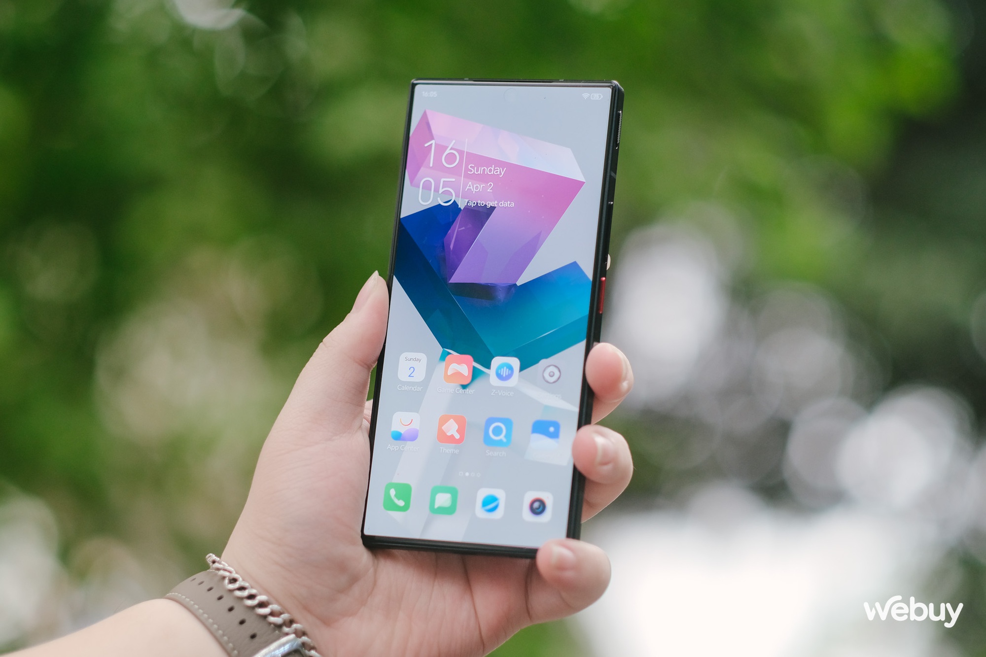 Đây là nubia Z50 Ultra: Smartphone có thiết kế đẹp tới mức Samsung và Apple cũng phải "chào thua" - Ảnh 6. Đây là nubia Z50 Ultra: Smartphone có thiết kế đẹp tới mức Samsung và Apple cũng phải "chào thua" - Ảnh 6.