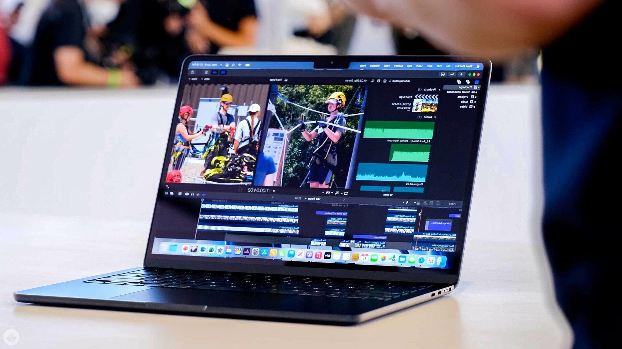 Siêu phẩm năm nay của Apple gọi tên MacBook Air M3: Màn hình 15 inch lớn nhất từ trước đến nay, chip M3 bỏ xa loạt đối thủ! - Ảnh 2. Siêu phẩm năm nay của Apple gọi tên MacBook Air M3: Màn hình 15 inch lớn nhất từ trước đến nay, chip M3 bỏ xa loạt đối thủ! - Ảnh 2.