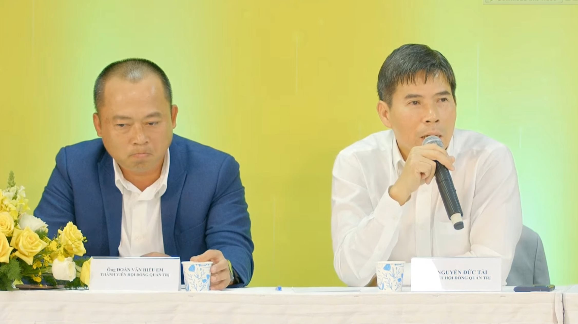 Lời cảnh b&aacute;o của Chủ tịch Nguyễn Đức T&agrave;i d&agrave;nh cho c&aacute;c đối thủ b&aacute;n đồ Apple: C&aacute;c bạn sẽ nghe thấy tiếng r&ecirc;n xiết v&agrave; n&oacute; sẽ k&eacute;o d&agrave;i chứ kh&ocirc;ng phải ngắn hạn đ&acirc;u! - Ảnh 1.