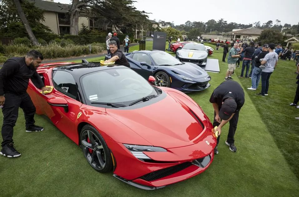 Ferrari mất 'chất': Tuyên bố không bao giờ làm ô tô điện rồi quay xe cháy bánh, tất cả thiết kế và trải nghiệm không còn trong lĩnh vực mới - Ảnh 2. Ferrari mất 'chất': Tuyên bố không bao giờ làm ô tô điện rồi quay xe cháy bánh, tất cả thiết kế và trải nghiệm không còn trong lĩnh vực mới - Ảnh 2.