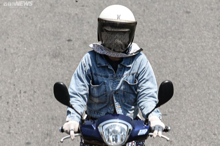 Đầu tuần, chỉ số tia cực tím trên cả nước ở ngưỡng nguy cơ gây hại rất cao - Ảnh 1. Đầu tuần, chỉ số tia cực tím trên cả nước ở ngưỡng nguy cơ gây hại rất cao - Ảnh 1.