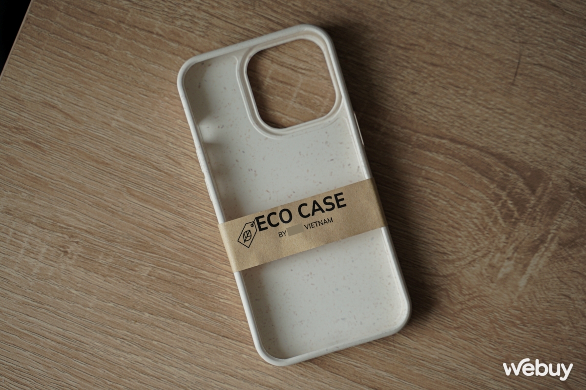 Ốp lưng tự phân hủy hàng Việt Nam giá 120.000đ: Mềm, êm, sờ “sướng” nhưng có loại y hệt giá bằng 1/3 - Ảnh 1. Ốp lưng tự phân hủy hàng Việt Nam giá 120.000đ: Mềm, êm, sờ “sướng” nhưng có loại y hệt giá bằng 1/3 - Ảnh 1.