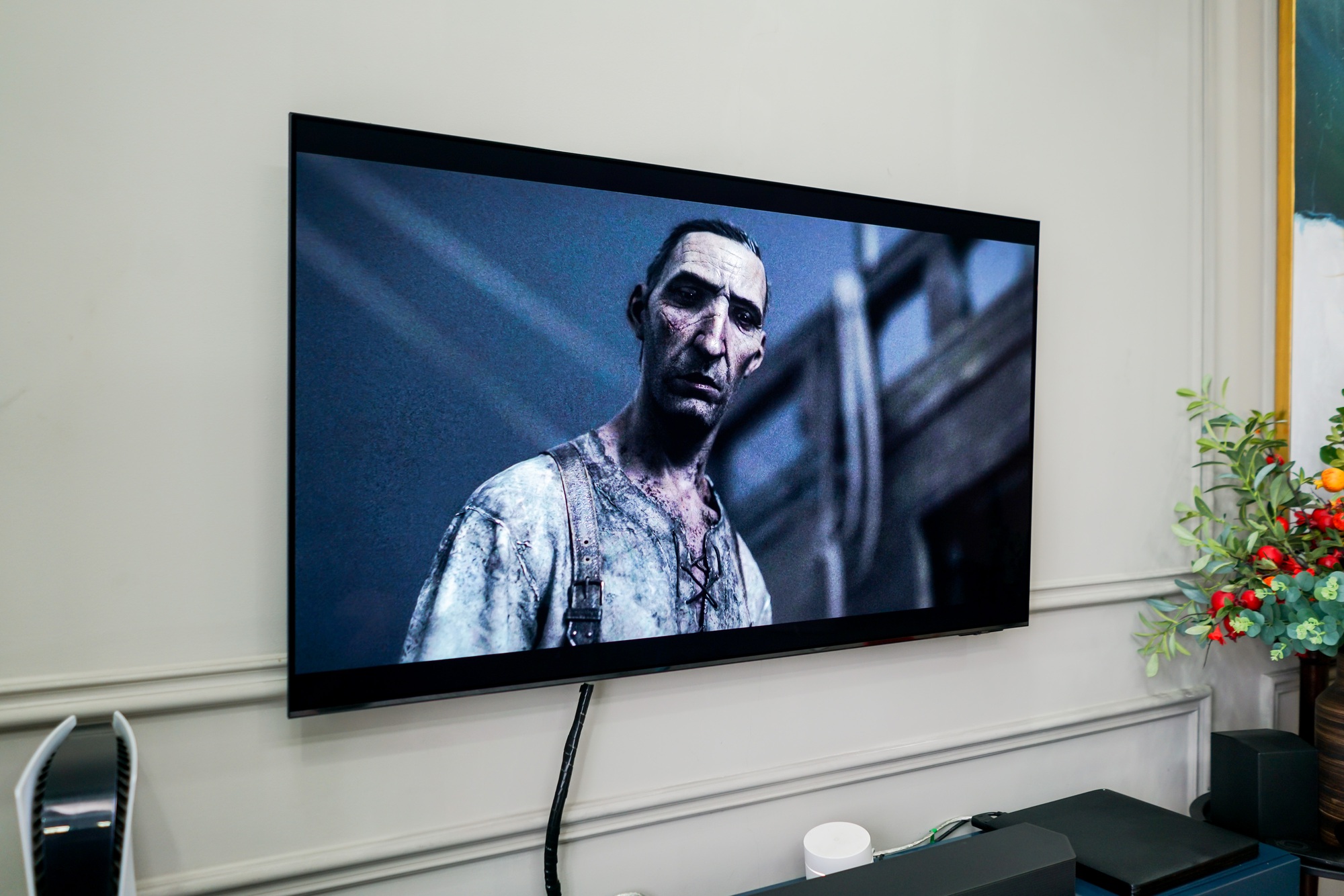 Trải nghiệm TV Samsung S95C: TV OLED khác làm được gì, OLED chấm lượng tử sẽ làm tốt hơn thế? - Ảnh 3. Trải nghiệm TV Samsung S95C: TV OLED khác làm được gì, OLED chấm lượng tử sẽ làm tốt hơn thế? - Ảnh 3.