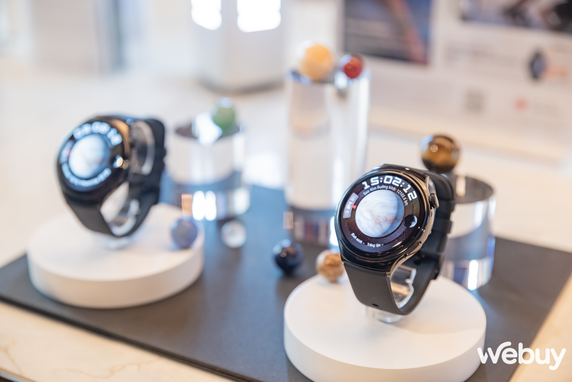 Huawei Watch 4 chính thức ra mắt: Gọn nhẹ hơn, nhiều tính năng theo dõi sức khỏe và tập luyện, tích hợp eSim, giá xấp xỉ 12 triệu đồng - Ảnh 5. Huawei Watch 4 chính thức ra mắt: Gọn nhẹ hơn, nhiều tính năng theo dõi sức khỏe và tập luyện, tích hợp eSim, giá xấp xỉ 12 triệu đồng - Ảnh 5.