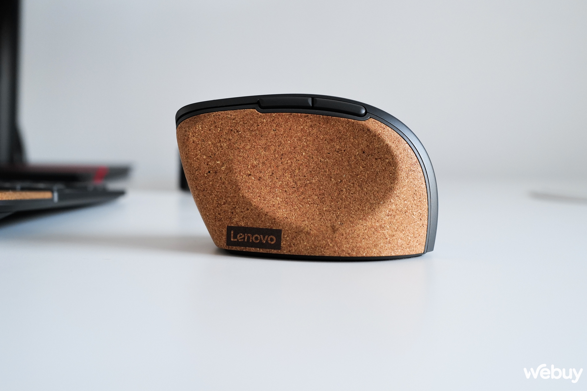 Trên tay bộ đôi chuột và phím công thái học Lenovo Go - Ảnh 10. Trên tay bộ đôi chuột và phím công thái học Lenovo Go - Ảnh 10.