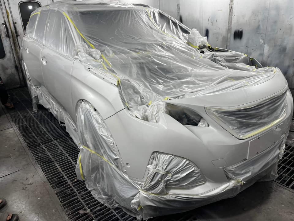 Thán phục tài năng của các ‘pháp sư’ Việt Nam: Peugeot 5008 tai nạn nát đầu vẫn phục hồi như mới - Ảnh 7. Thán phục tài năng của các ‘pháp sư’ Việt Nam: Peugeot 5008 tai nạn nát đầu vẫn phục hồi như mới - Ảnh 7.