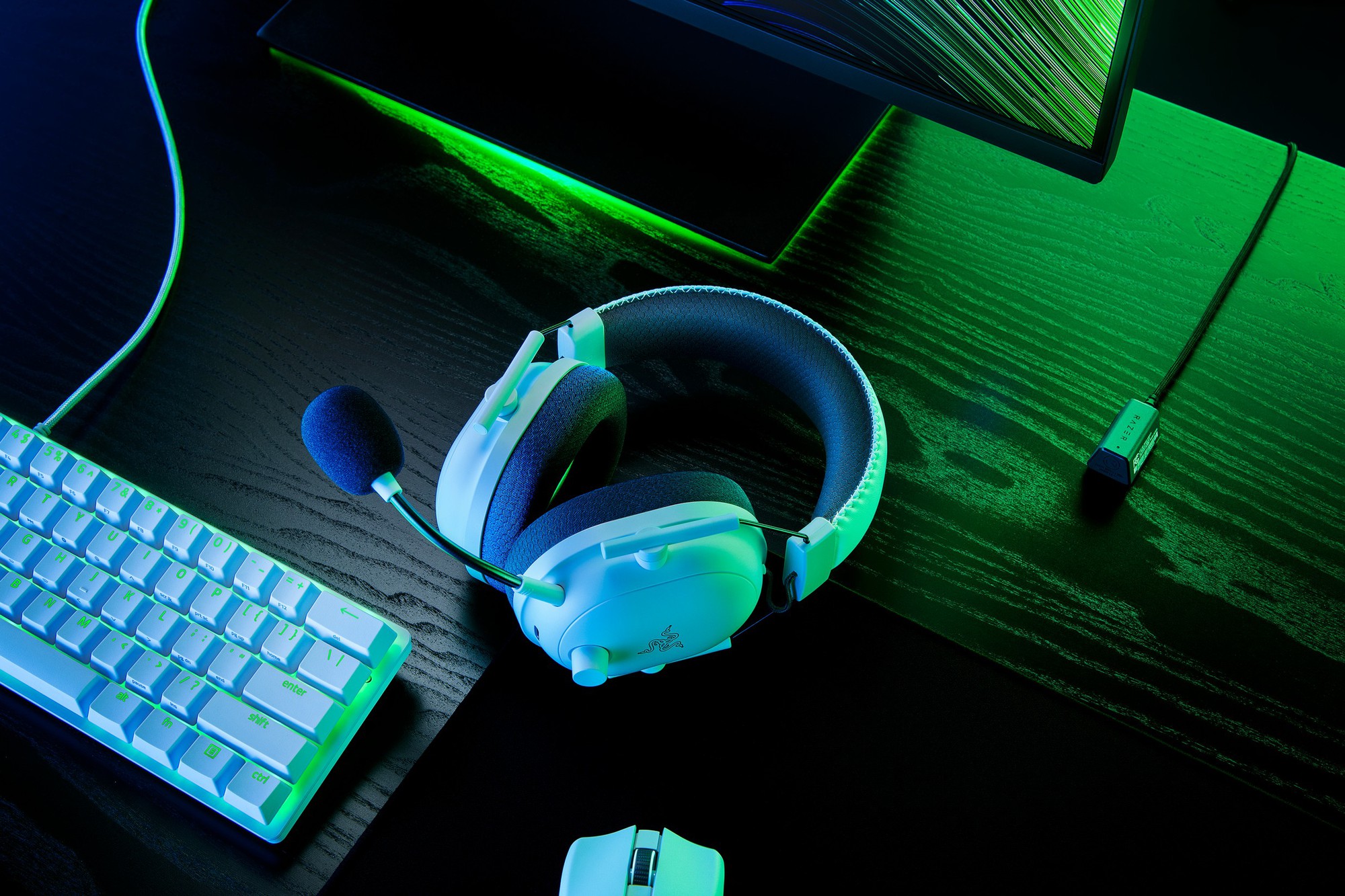 Razer ra mắt tai nghe không dây đạt chuẩn THX cho game thủ, có cả chống ồn chủ động - Ảnh 1. Razer ra mắt tai nghe không dây đạt chuẩn THX cho game thủ, có cả chống ồn chủ động - Ảnh 1.