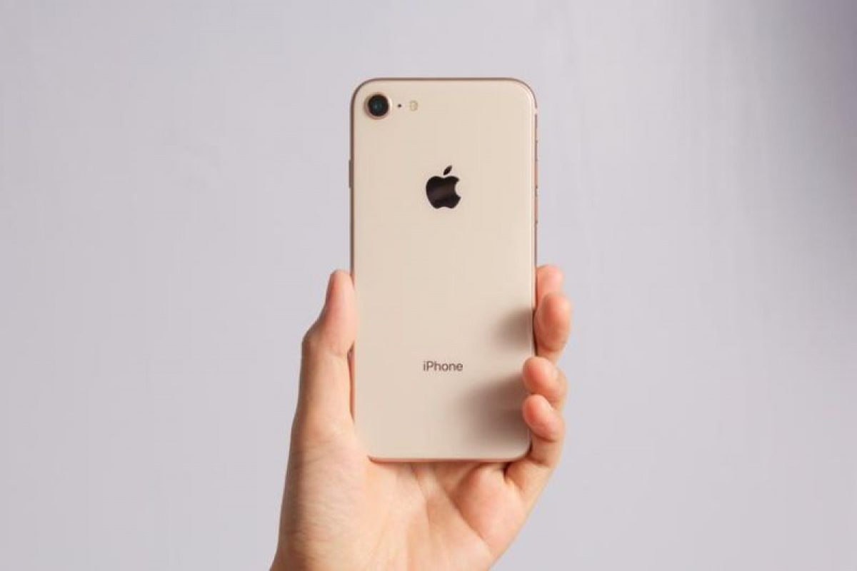 iPhone 8, 8 Plus và X có thể mất hơn 40% giá trị - Ảnh 1. iPhone 8, 8 Plus và X có thể mất hơn 40% giá trị - Ảnh 1.