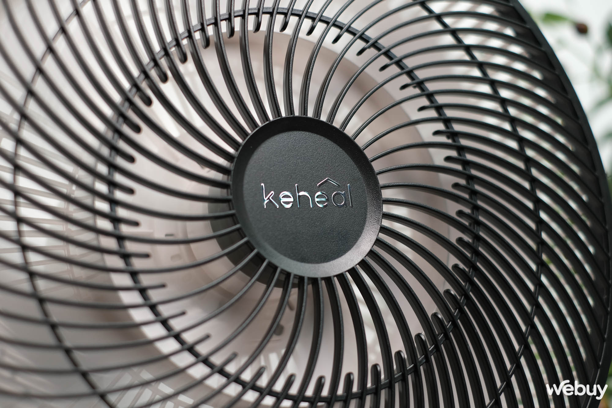 Trên tay quạt tích điện Xiaomi Keheal F4: Tất cả đều hoàn hảo, ngoại trừ một yếu tố - Ảnh 5. Trên tay quạt tích điện Xiaomi Keheal F4: Tất cả đều hoàn hảo, ngoại trừ một yếu tố - Ảnh 5.