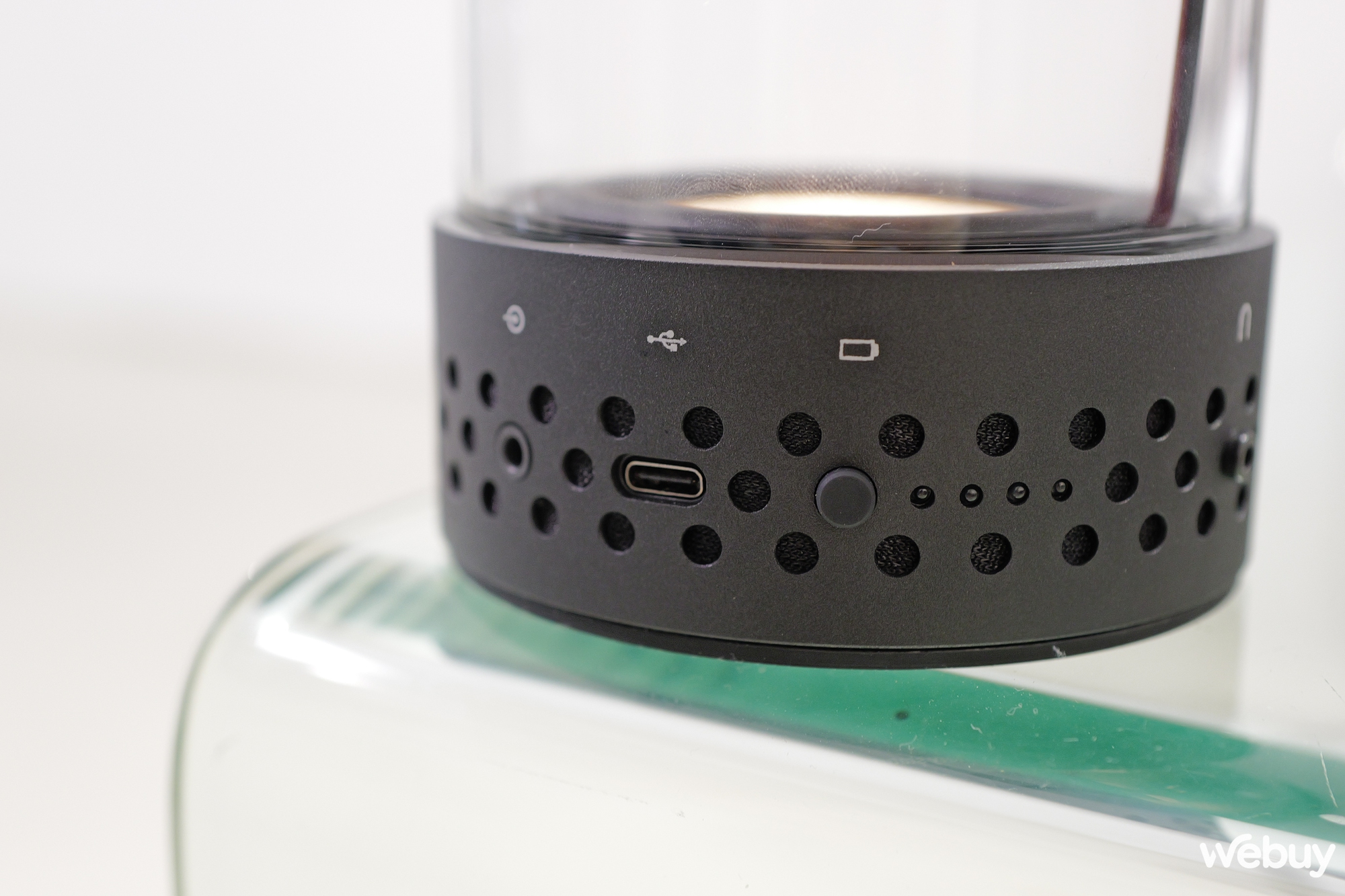 Ngắm bộ sưu tập loa Transparent trong suốt độc đáo - Ảnh 3. Ngắm bộ sưu tập loa Transparent trong suốt độc đáo - Ảnh 3.