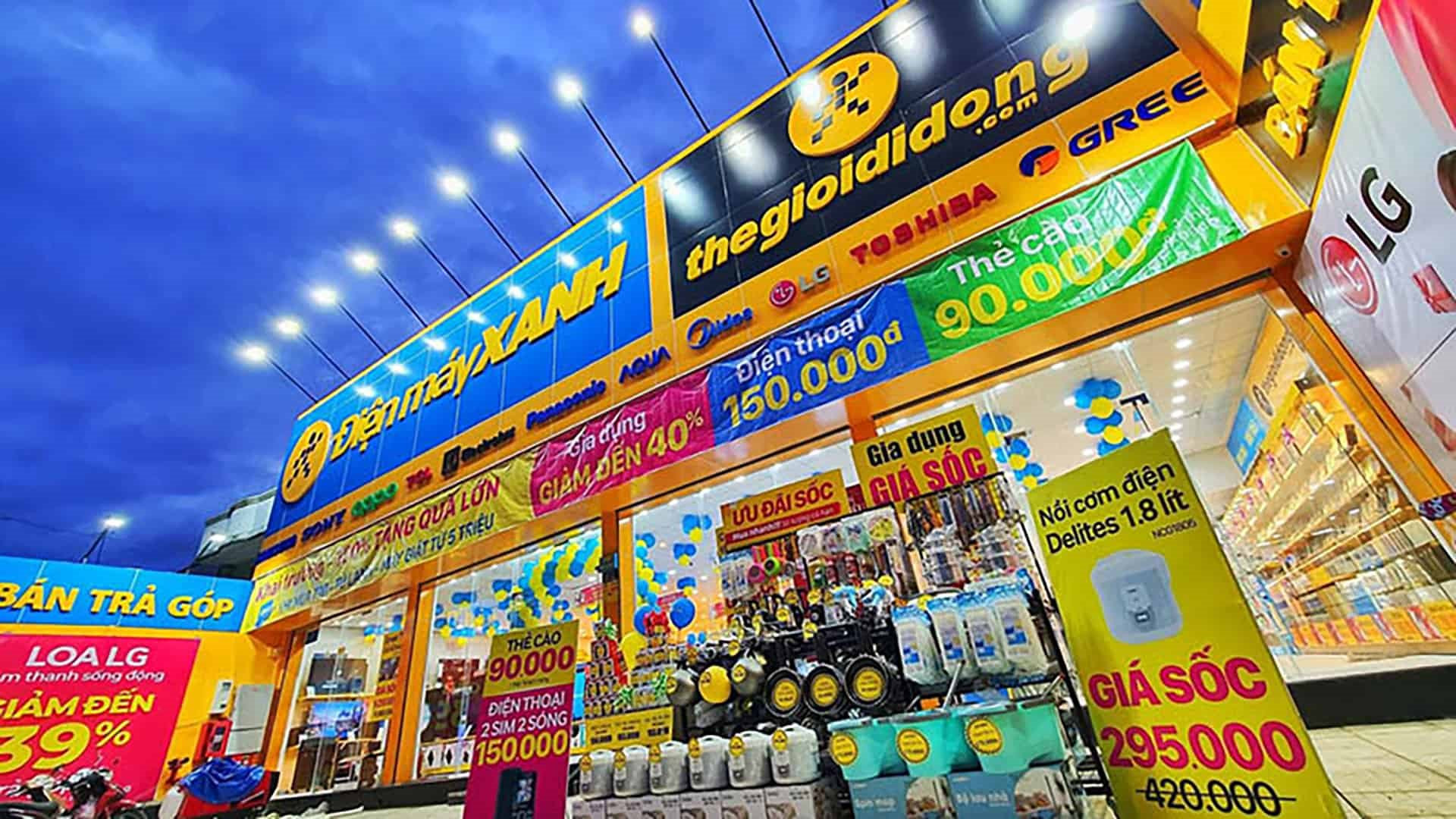 Sau "Rẻ qu&aacute;&rdquo;, &ldquo;Rẻ hơn rẻ qu&aacute;&rdquo;, &ldquo;Rẻ hơn c&aacute;c loại rẻ&rdquo;, &ldquo;Rẻ nữa&rdquo;&hellip; Thế giới Di động v&agrave; FPT Shop xoay sang cuộc chiến mới, CellphoneS gần như kh&ocirc;ng c&ograve;n lợi nhuận - Ảnh 1.