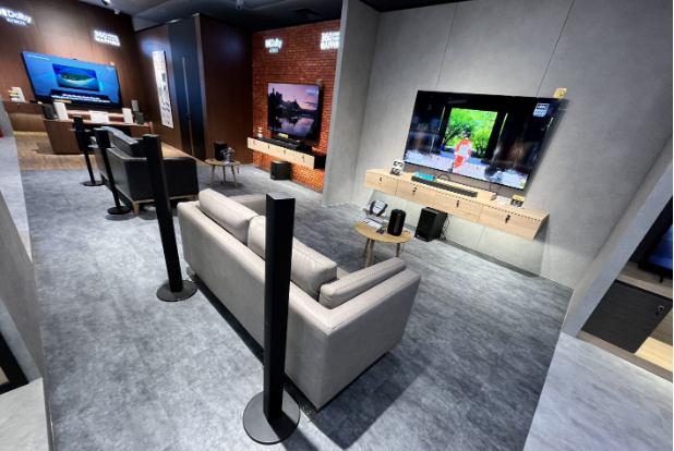 Khai trương Sony Center Vincom Ocean Park với nhiều ưu đãi hấp dẫn - Ảnh 2. Khai trương Sony Center Vincom Ocean Park với nhiều ưu đãi hấp dẫn - Ảnh 2.