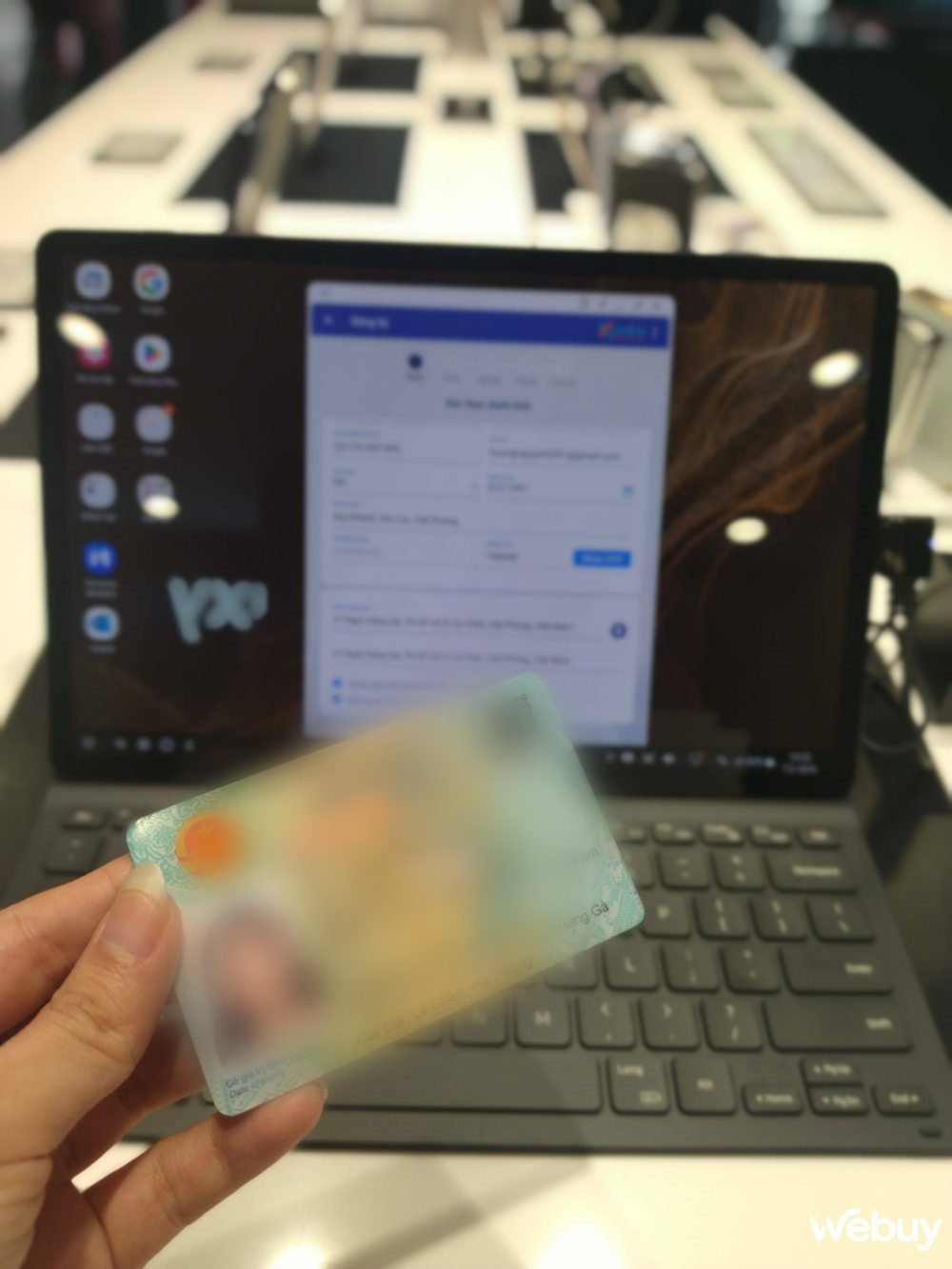 Không cần thẻ tín dụng cũng mua trả góp điện thoại được bằng cách này - Ảnh 2. Không cần thẻ tín dụng cũng mua trả góp điện thoại được bằng cách này - Ảnh 2.