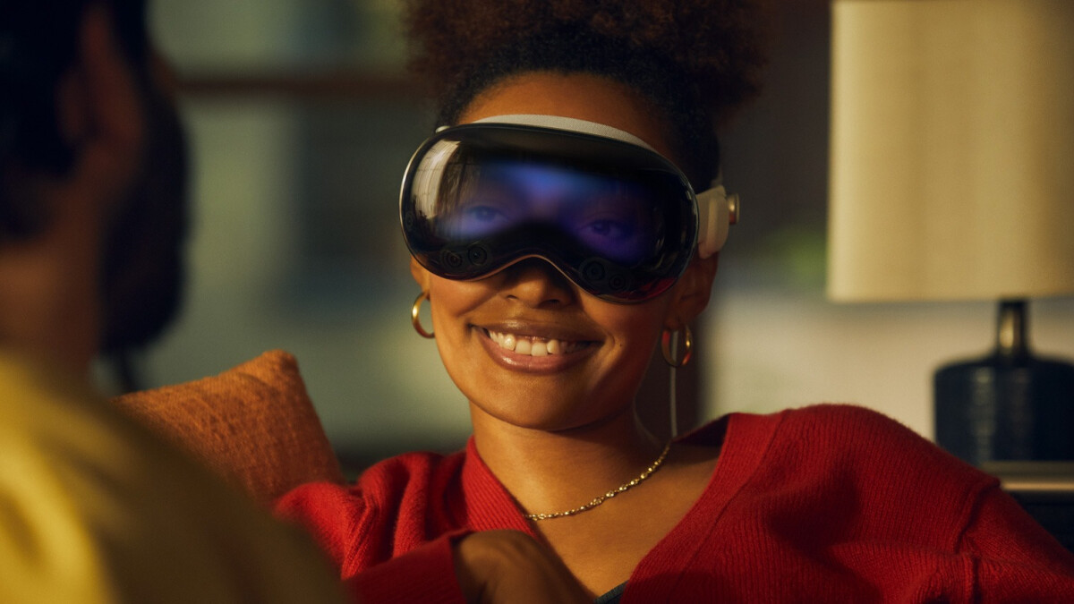 Cồng kềnh, xấu xí, đắt tiền: 3 lý do khiến kính thực tế ảo Vision Pro của Apple sẽ thất bại thảm hại? - Ảnh 1. Cồng kềnh, xấu xí, đắt tiền: 3 lý do khiến kính thực tế ảo Vision Pro của Apple sẽ thất bại thảm hại? - Ảnh 1.