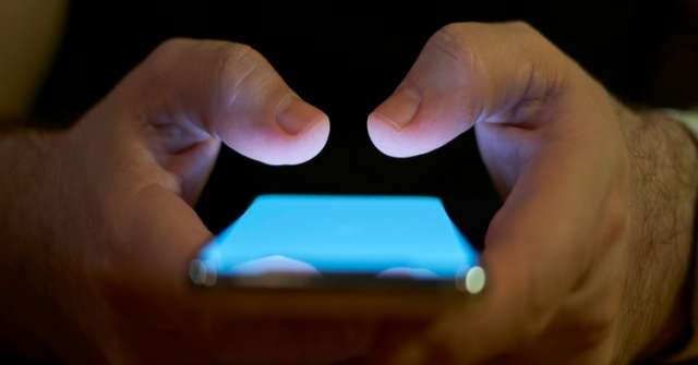 Cứ tưởng thắng được kẻ lừa đảo, cô gái xem lại tài khoản ngân hàng mới thảng thốt: "Sao chỉ còn số 0 thế này"? - Ảnh 1. Cứ tưởng thắng được kẻ lừa đảo, cô gái xem lại tài khoản ngân hàng mới thảng thốt: "Sao chỉ còn số 0 thế này"? - Ảnh 1.