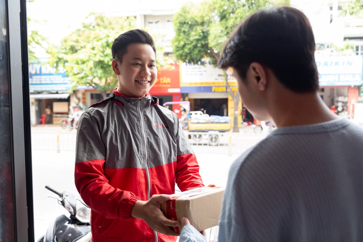 Người cuồng mua sắm trực tuyến chiếm 45% giao dịch thương mại điện tử Đ&ocirc;ng Nam &Aacute;, 91% người mua h&agrave;ng theo ảnh hưởng của người nổi tiếng - Ảnh 2.