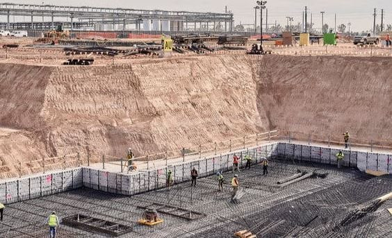 Vũ kh&iacute; sản xuất chip b&iacute; mật của Intel: To gần bằng 4 s&acirc;n vận động, ti&ecirc;u tốn 41 triệu l&iacute;t nước/ng&agrave;y, hạt bụi nhỏ nhất kh&ocirc;ng được ph&eacute;p chui lọt - Ảnh 7.