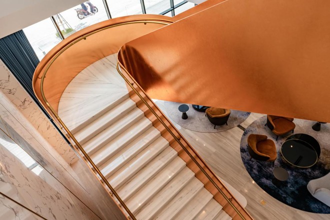 KTS Trần Quang Trung - người đứng sau thiết kế nhà hàng phố cổ vừa được Bộ trưởng Mỹ ghé thăm: Hạnh phúc lớn nhất là thấy mọi người tận hưởng không gian mà mình tạo ra - Ảnh 16. KTS Trần Quang Trung - người đứng sau thiết kế nhà hàng phố cổ vừa được Bộ trưởng Mỹ ghé thăm: Hạnh phúc lớn nhất là thấy mọi người tận hưởng không gian mà mình tạo ra - Ảnh 16.