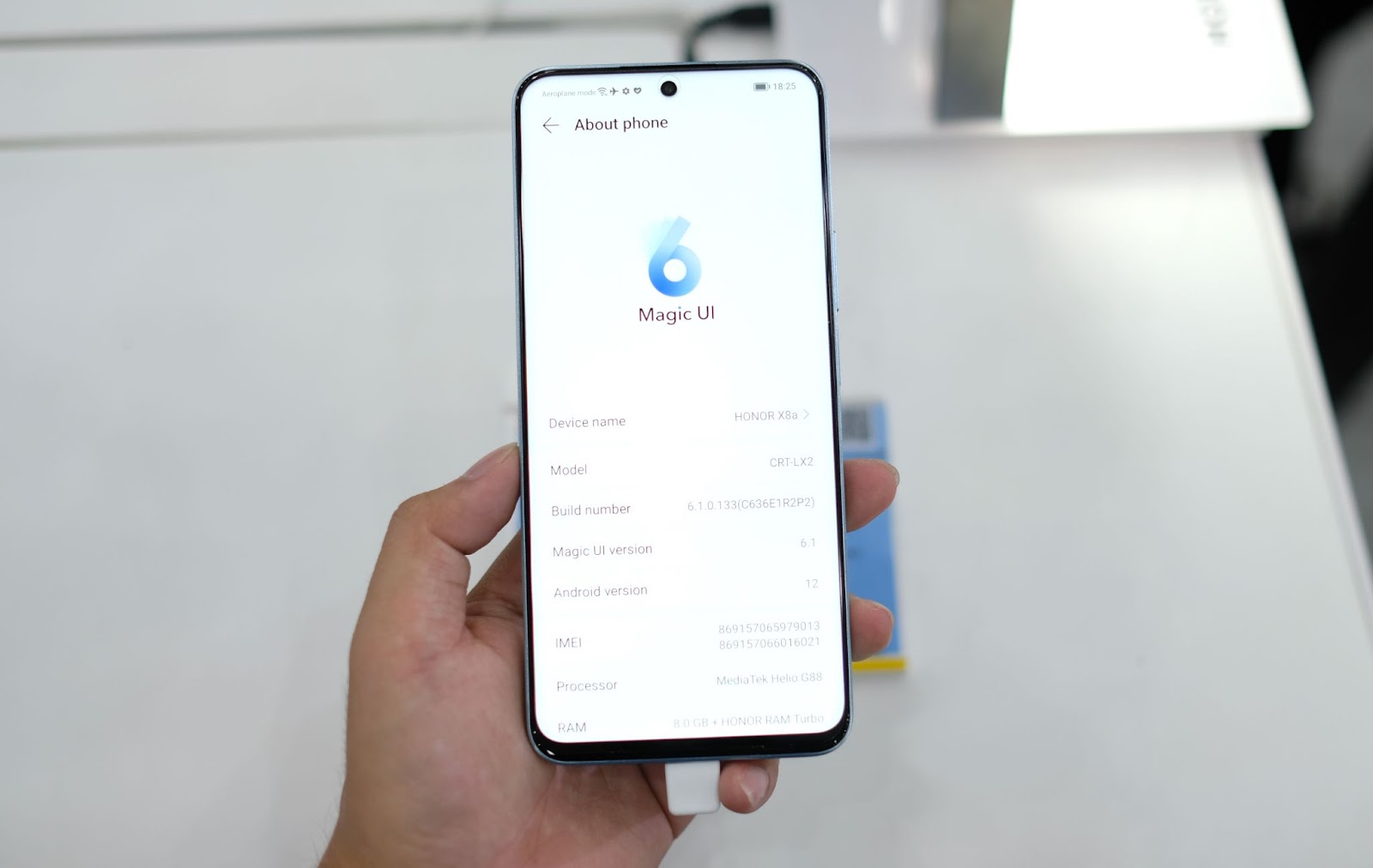 HONOR quay lại thị trường Việt Nam với mẫu smartphone gi&aacute; rẻ, cấu h&igrave;nh tốt, cam 100 MP nhưng d&ugrave;ng hệ điều h&agrave;nh cũ - Ảnh 4.