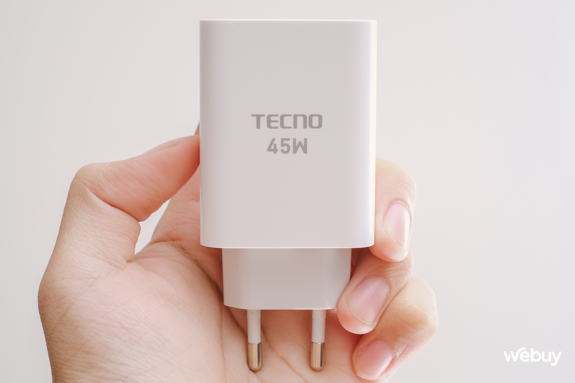 Khi hãng điện thoại tầm trung làm smartphone gập - Ảnh 16. Khi hãng điện thoại tầm trung làm smartphone gập - Ảnh 16.