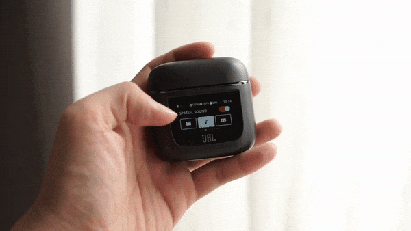 AirPods Pro 3 dự đoán có màn hình trên hộp sạc, JBL đã đón đầu trước với mẫu tai nghe này - Ảnh 7. AirPods Pro 3 dự đoán có màn hình trên hộp sạc, JBL đã đón đầu trước với mẫu tai nghe này - Ảnh 7.