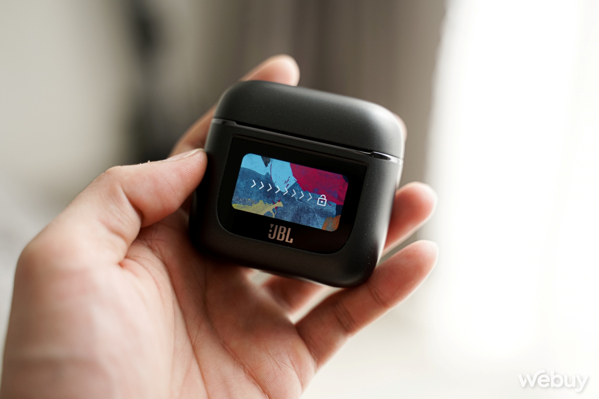 AirPods Pro 3 dự đoán có màn hình trên hộp sạc, JBL đã đón đầu trước với mẫu tai nghe này - Ảnh 9. AirPods Pro 3 dự đoán có màn hình trên hộp sạc, JBL đã đón đầu trước với mẫu tai nghe này - Ảnh 9.