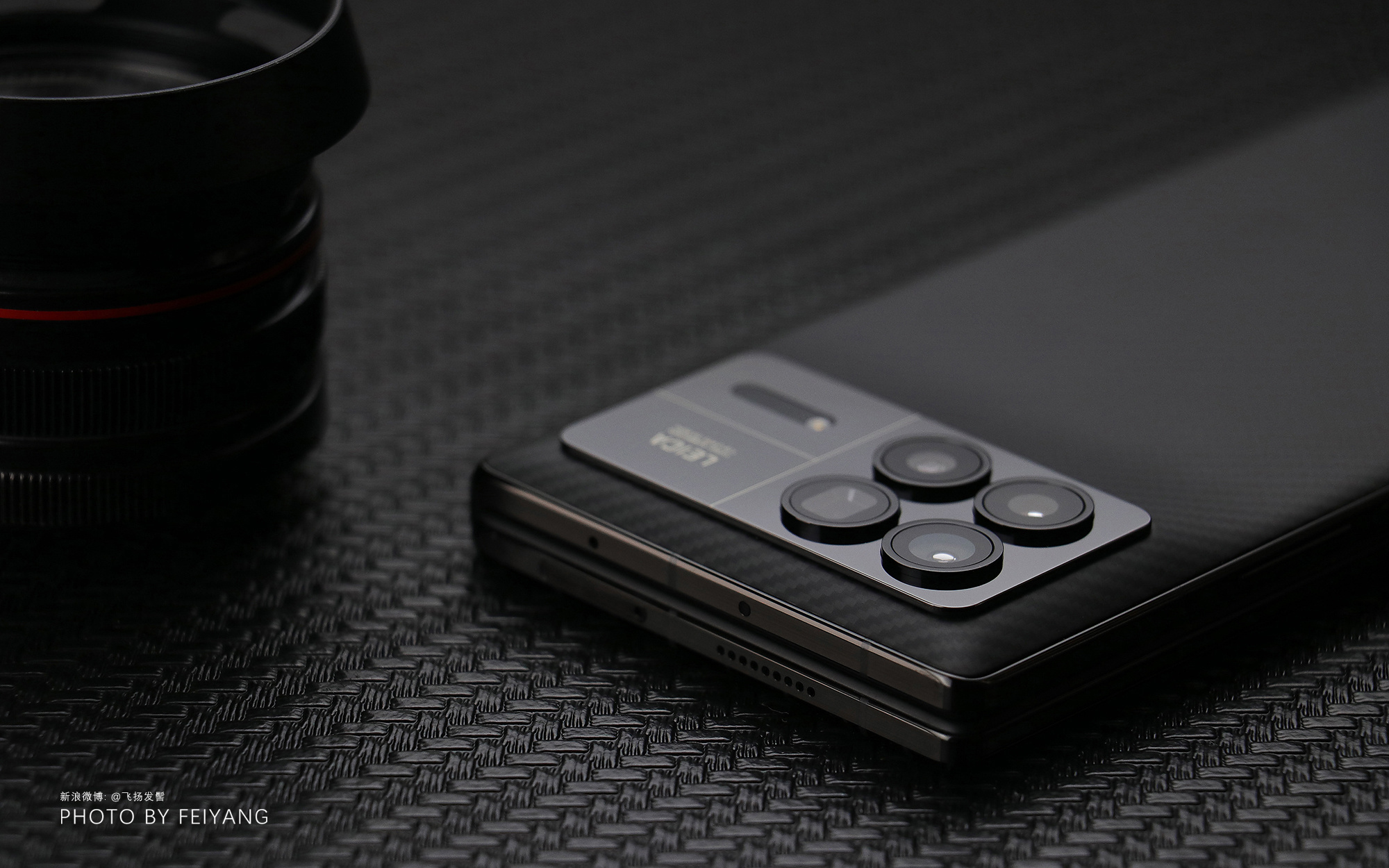 Ảnh thực tế Xiaomi MIX Fold 3 với thiết kế siêu mỏng, bản lề mới, giá dưới 30 triệu đồng - Ảnh 9. Ảnh thực tế Xiaomi MIX Fold 3 với thiết kế siêu mỏng, bản lề mới, giá dưới 30 triệu đồng - Ảnh 9.