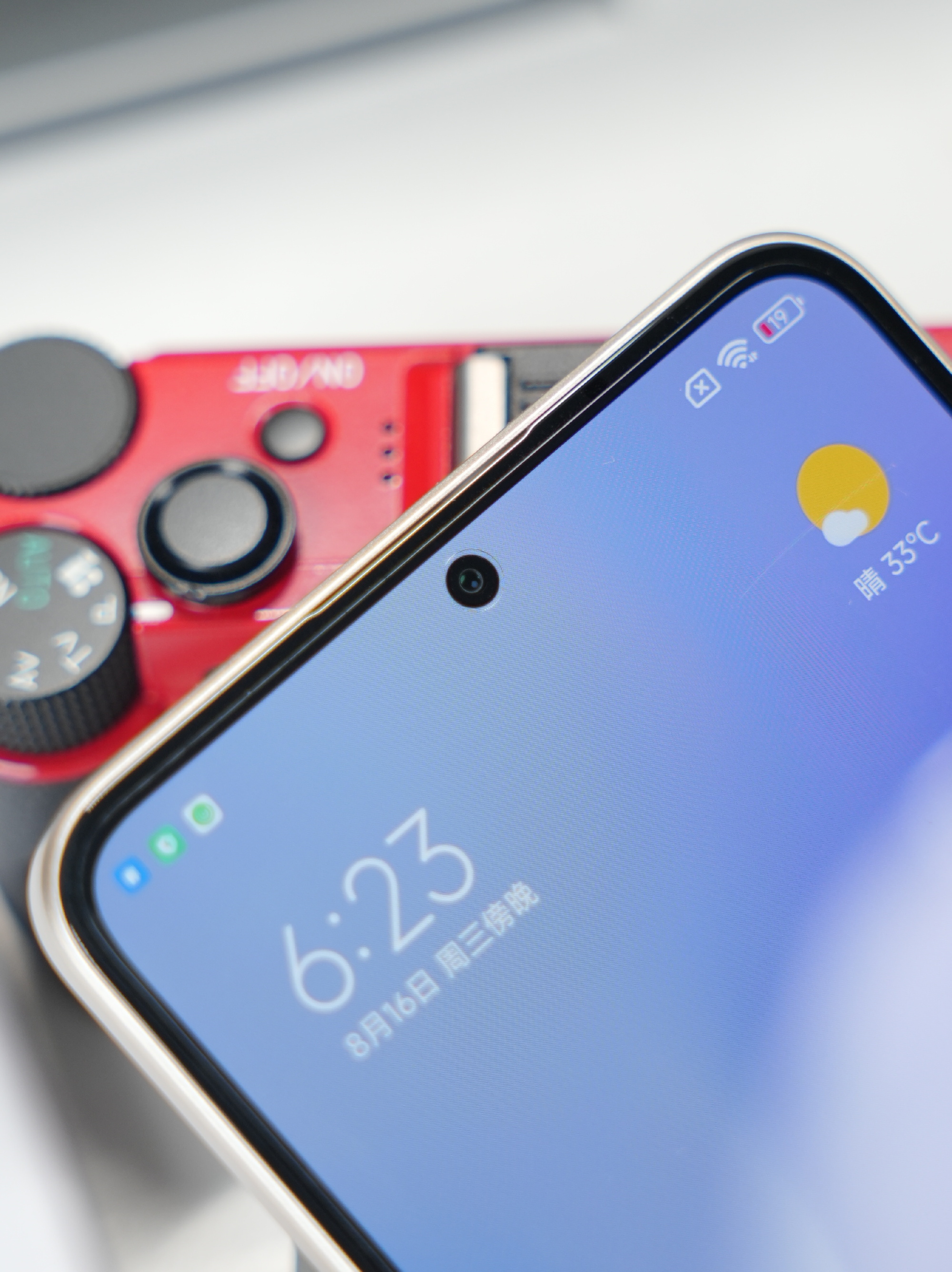 Cận cảnh điện thoại RAM 24GB giá chưa tới 12 triệu đồng của Xiaomi - Ảnh 7. Cận cảnh điện thoại RAM 24GB giá chưa tới 12 triệu đồng của Xiaomi - Ảnh 7.