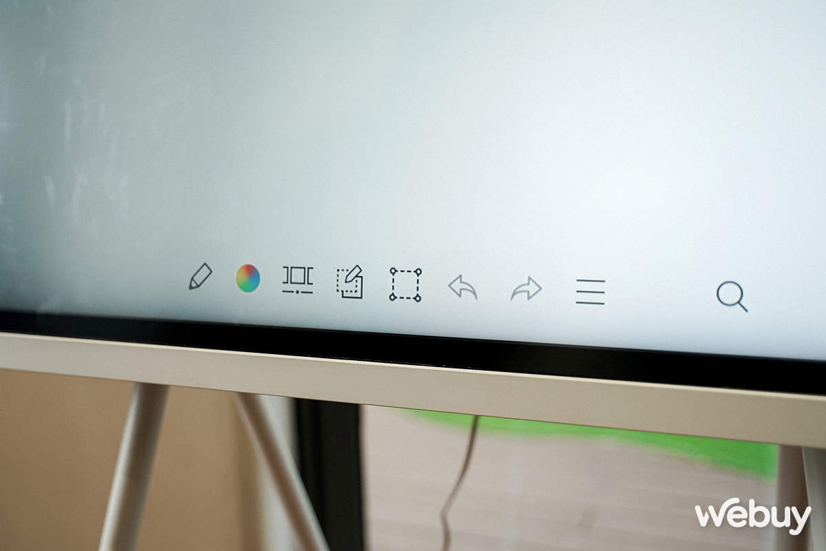 Bảng tương tác Samsung Flip Pro: Trải nghiệm mới lạ, hứa hẹn thay thế “bảng đen, phấn trắng” trong trường học - Ảnh 6. Bảng tương tác Samsung Flip Pro: Trải nghiệm mới lạ, hứa hẹn thay thế “bảng đen, phấn trắng” trong trường học - Ảnh 6.