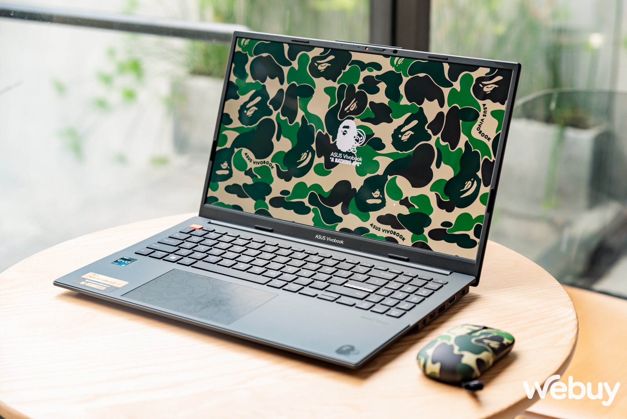 Trên tay ASUS Vivobook S BAPE Edition: Đã đến lúc laptop cũng hợp tác với thời trang? - Ảnh 1. Trên tay ASUS Vivobook S BAPE Edition: Đã đến lúc laptop cũng hợp tác với thời trang? - Ảnh 1.