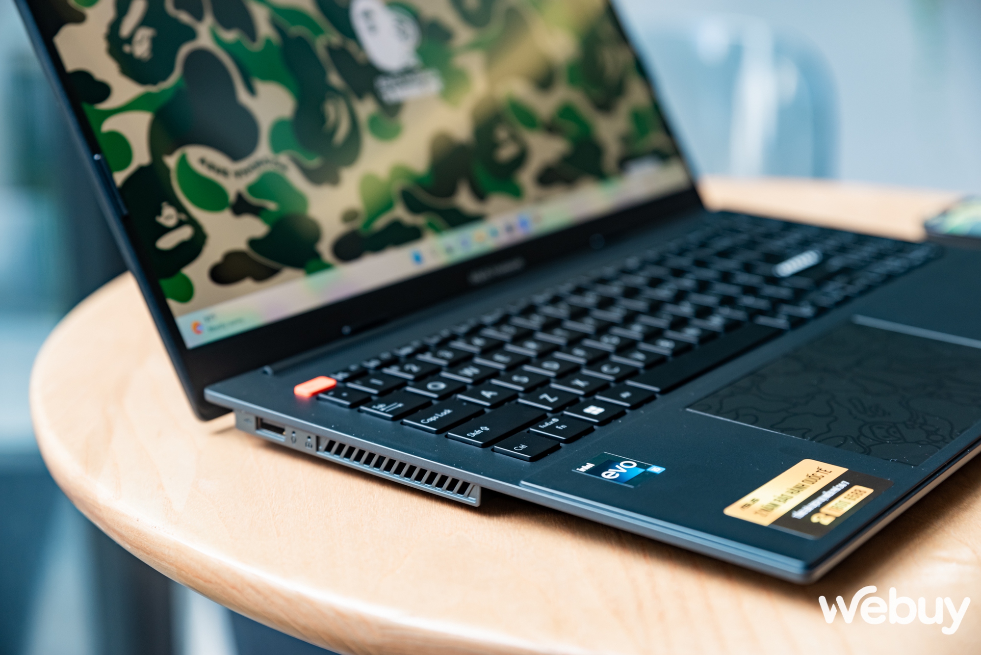 Trên tay ASUS Vivobook S BAPE Edition: Đã đến lúc laptop cũng hợp tác với thời trang? - Ảnh 14. Trên tay ASUS Vivobook S BAPE Edition: Đã đến lúc laptop cũng hợp tác với thời trang? - Ảnh 14.