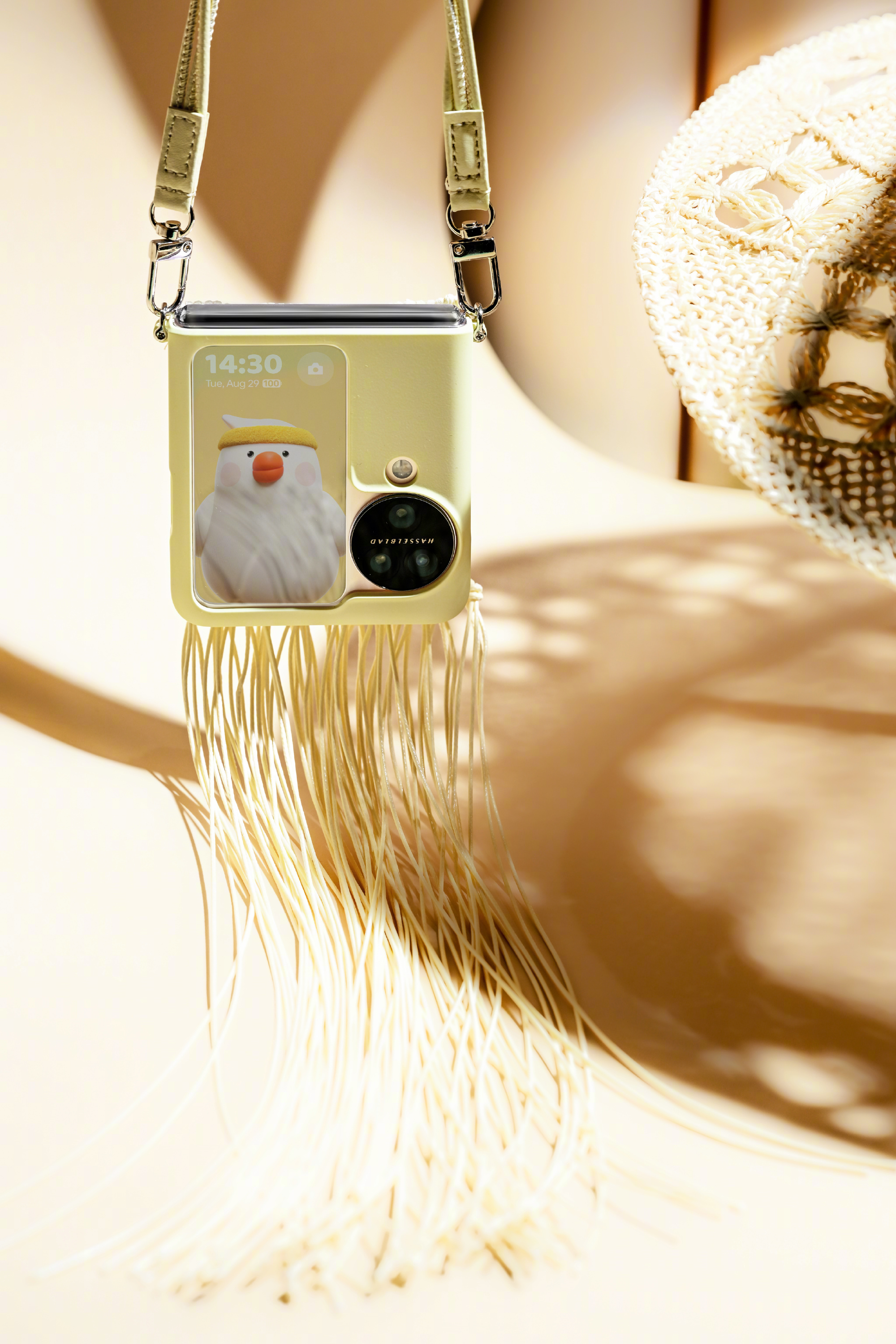 OPPO ra mắt Find N3 Flip: Smartphone "vỏ sò" đầu tiên có 3 camera chính, giá rẻ hơn Galaxy Z Flip5 - Ảnh 5. OPPO ra mắt Find N3 Flip: Smartphone "vỏ sò" đầu tiên có 3 camera chính, giá rẻ hơn Galaxy Z Flip5 - Ảnh 5.