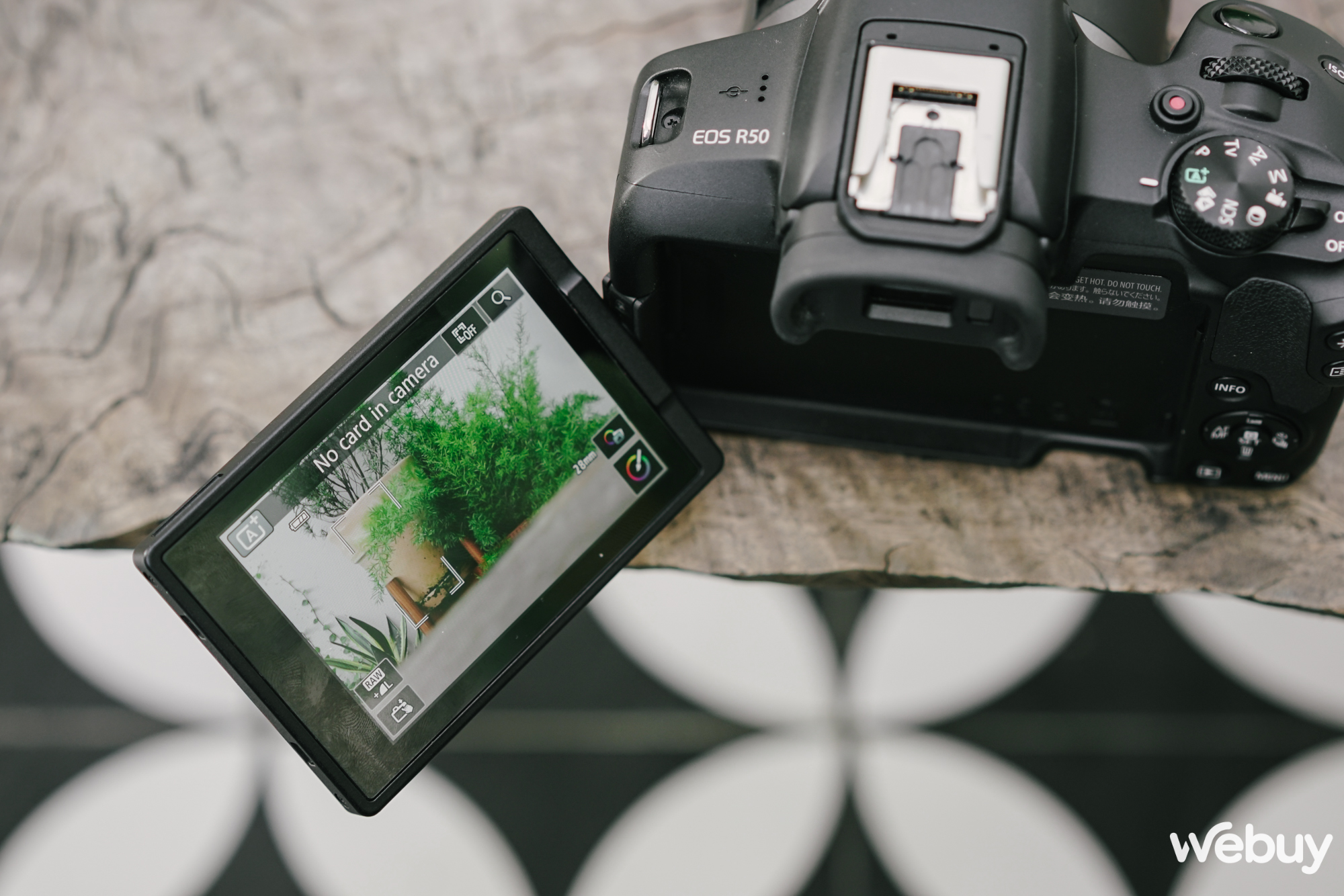 Trên tay máy ảnh Canon R50: Nhỏ gọn và thân thiện với người mới học chụp - Ảnh 10. Trên tay máy ảnh Canon R50: Nhỏ gọn và thân thiện với người mới học chụp - Ảnh 10.