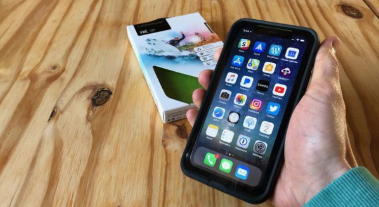 Loạt phụ kiện độc lạ chống rơi vỡ điện thoại dành riêng cho người hậu đậu - Ảnh 3. Loạt phụ kiện độc lạ chống rơi vỡ điện thoại dành riêng cho người hậu đậu - Ảnh 3.