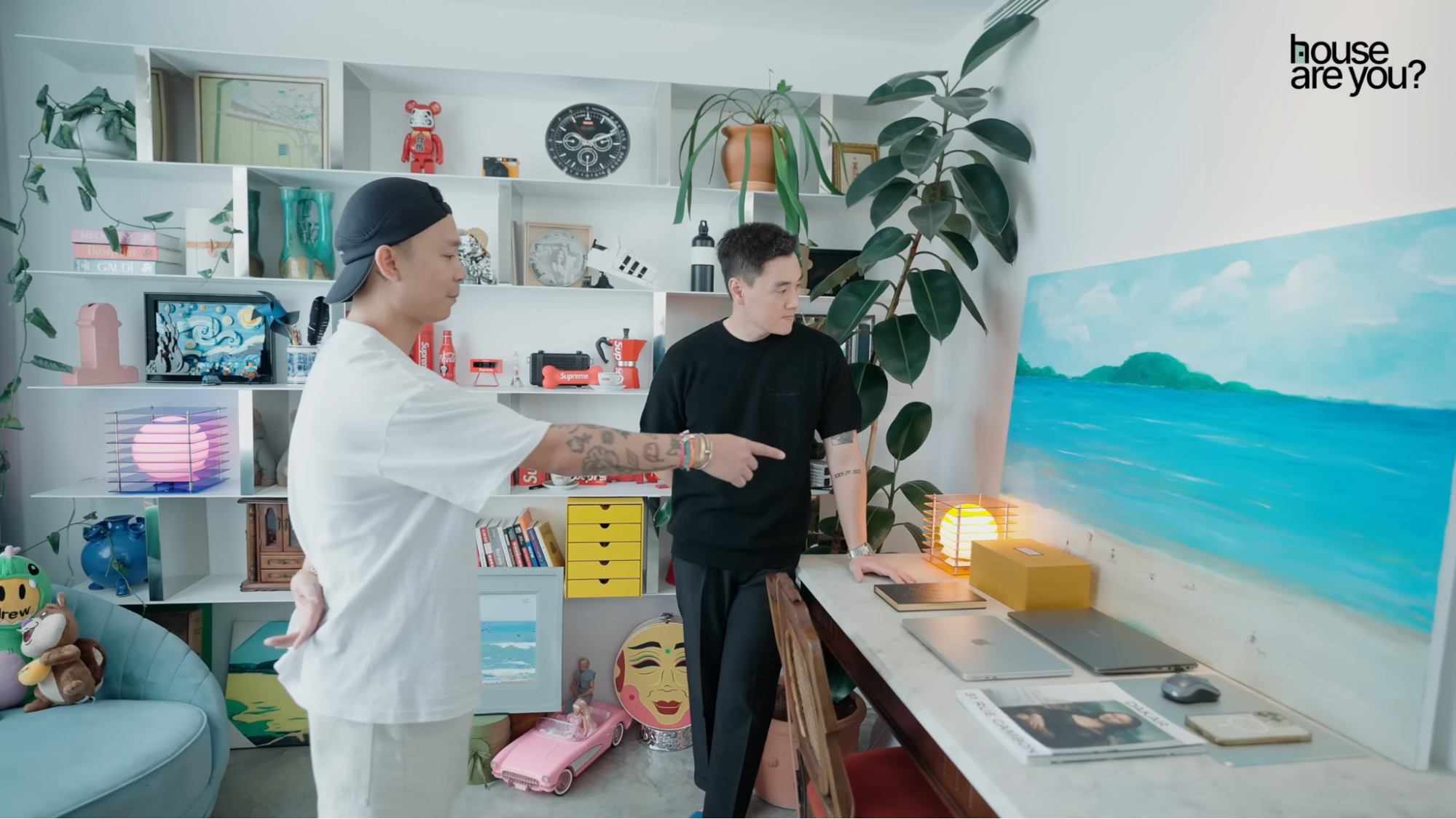 "House Are You?" Tập 2: Lần đầu hé lộ căn phòng "chill" đẹp mắt và đầy kỷ niệm của doanh nhân Vũ Minh Kông - Ảnh 7. "House Are You?" Tập 2: Lần đầu hé lộ căn phòng "chill" đẹp mắt và đầy kỷ niệm của doanh nhân Vũ Minh Kông - Ảnh 7.