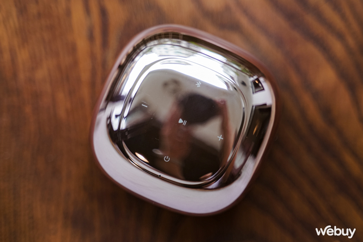 Loa mini Baseus Aequr V2 giá chỉ 569.000đ mà thiết kế đẹp lạ, nghe nhạc hay, pin 30 tiếng - Ảnh 5. Loa mini Baseus Aequr V2 giá chỉ 569.000đ mà thiết kế đẹp lạ, nghe nhạc hay, pin 30 tiếng - Ảnh 5.