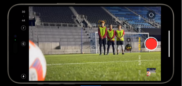 Cảm nhận tốc độ chip Apple A17 Pro với hiệu suất truyền dữ liệu lên đến 10 Gbps - Ảnh 2. Cảm nhận tốc độ chip Apple A17 Pro với hiệu suất truyền dữ liệu lên đến 10 Gbps - Ảnh 2.