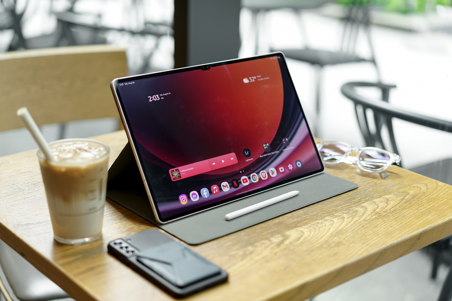 Samsung Galaxy Tab S9 Series: Linh hoạt, bền bỉ và mạnh mẽ để giải quyết công việc - Ảnh 1. Samsung Galaxy Tab S9 Series: Linh hoạt, bền bỉ và mạnh mẽ để giải quyết công việc - Ảnh 1.