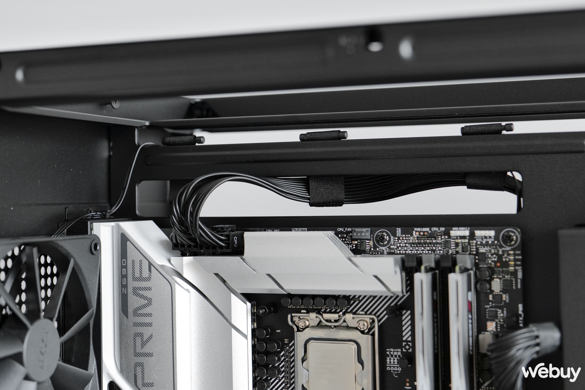 Đánh giá NZXT H9 Elite: Thoáng mát giải nhiệt, rộng rãi đi dây và cao cấp như cái tên - Ảnh 7. Đánh giá NZXT H9 Elite: Thoáng mát giải nhiệt, rộng rãi đi dây và cao cấp như cái tên - Ảnh 7.