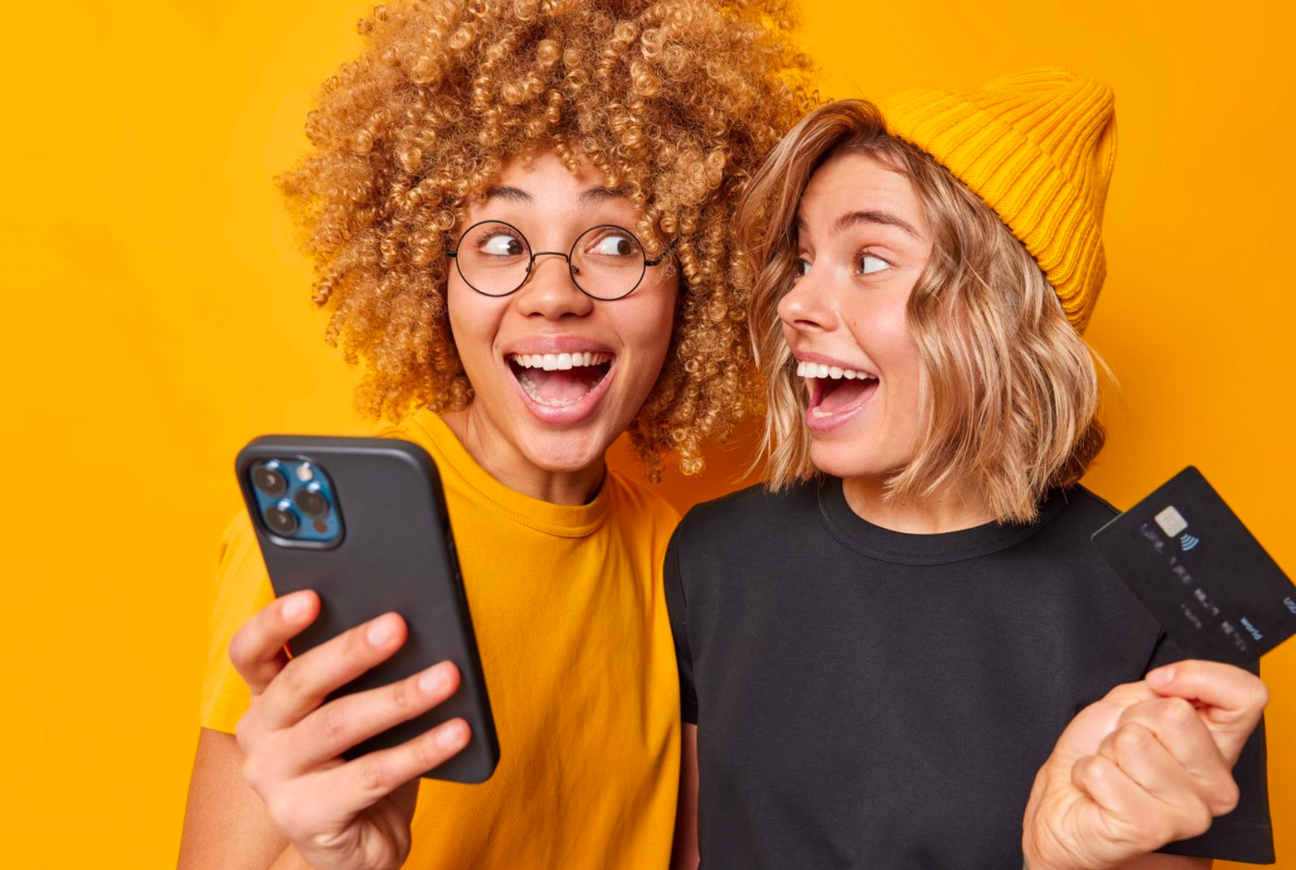 Kinh doanh tr&ecirc;n mạng x&atilde; hội Zalo, TikTok&hellip; b&ugrave;ng nổ, dự b&aacute;o &ldquo;vượt mặt&rdquo; c&aacute;c s&agrave;n thương mại điện tử với doanh thu tỷ đ&ocirc; - Ảnh 1.