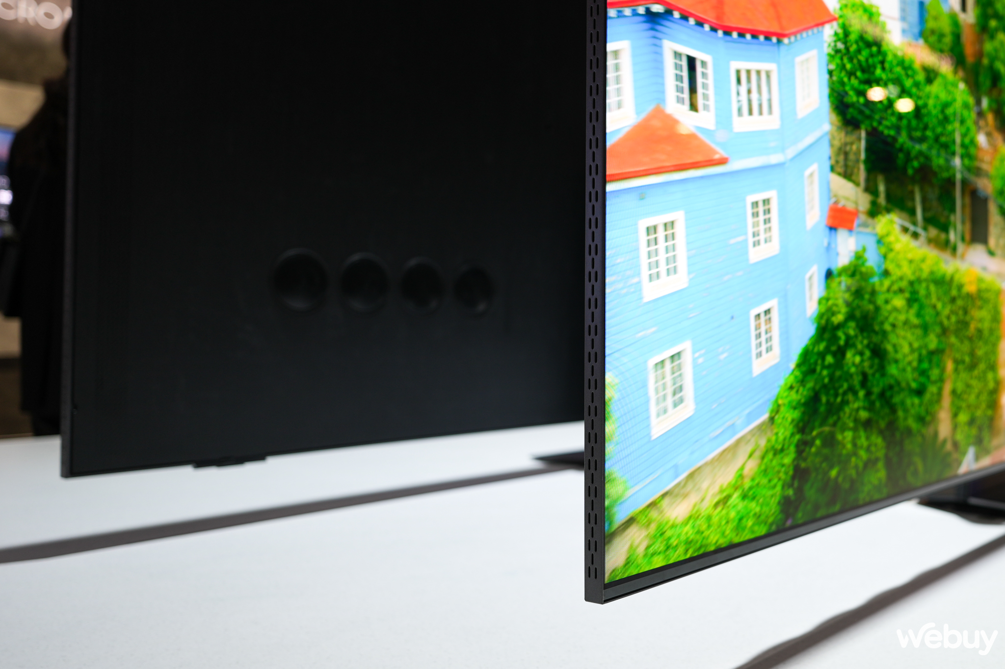 Cận cảnh loạt TV Samsung mới tại CES 2024: Thiết kế ấn tượng, h&igrave;nh &acirc;m đẳng cấp, đặc biệt cho&aacute;ng ngợp với mẫu MICRO LED trong suốt- Ảnh 4.