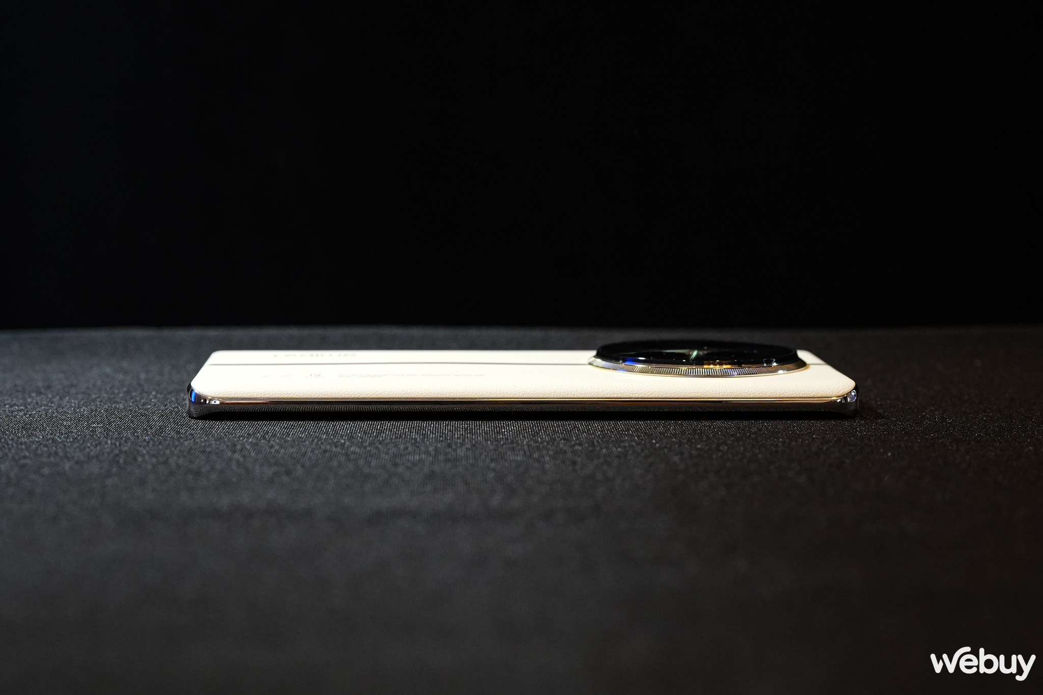 Tr&ecirc;n tay sớm realme 12 Pro+ tại CES 2024 với camera tiềm vọng 3x- Ảnh 9.